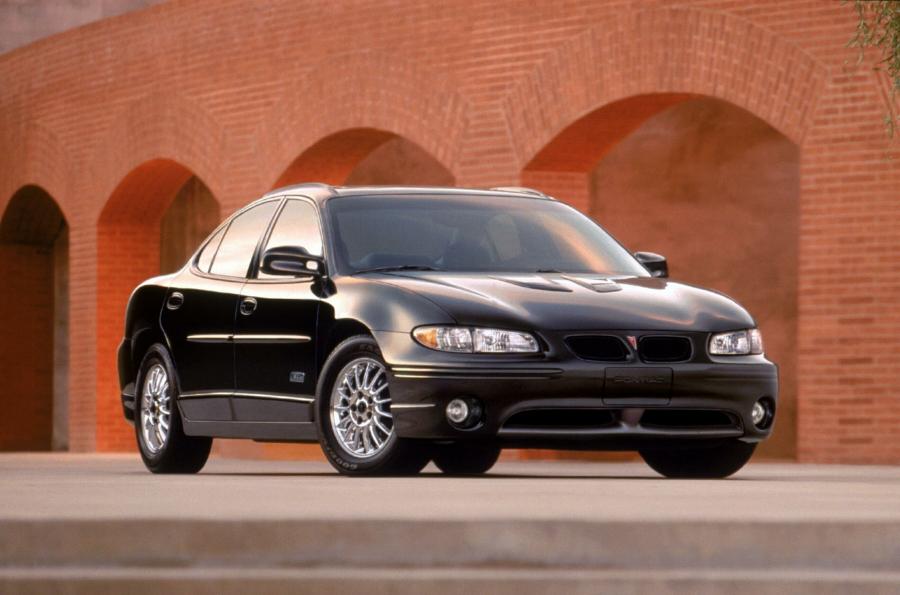  Pontiac Grand Prix 1997 года  (фото 9 из 25)